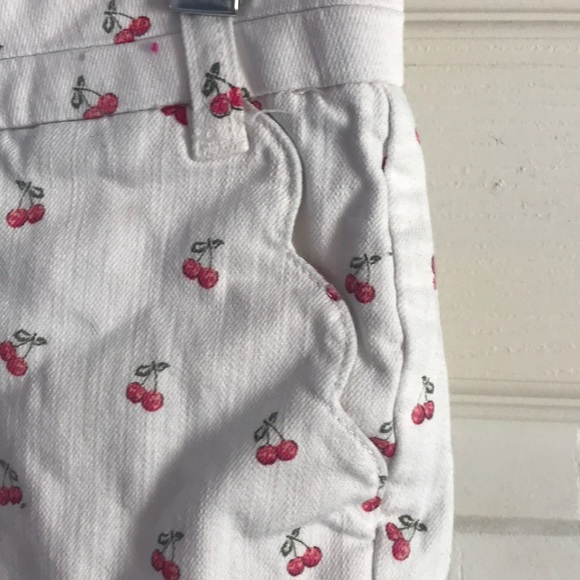 Cherry Shorts - Picture 3 of 4